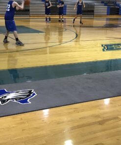 Alternative view of Courtside Runner